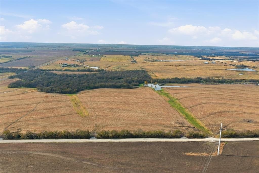 18.5 acres in Hill County - photo 3