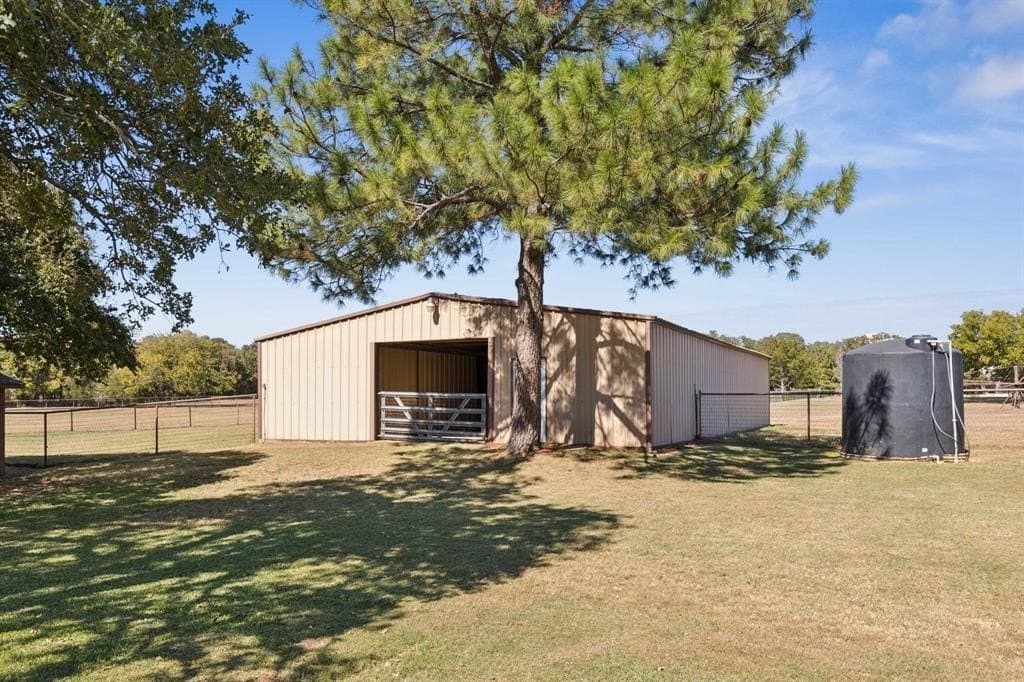 4.98 acres in Tarrant County - photo 3
