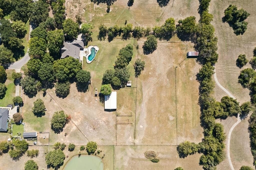 4.98 acres in Tarrant County - photo 2