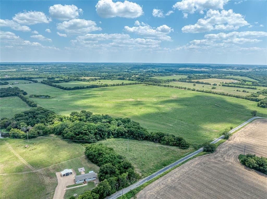 216 acres in Grayson County - photo 6