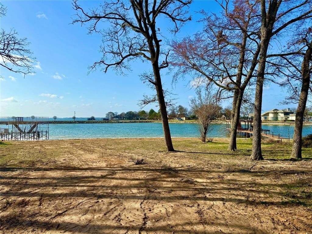 0.29 acres in Henderson County - photo 4