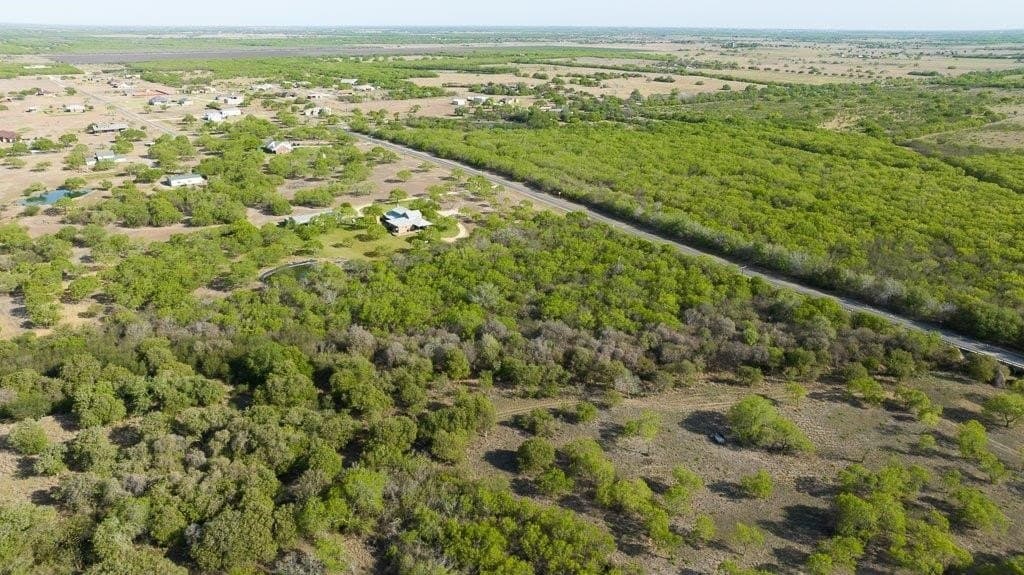 5.83 acres in Nueces County - photo 11