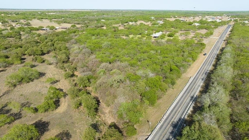 5.83 acres in Nueces County - photo 5