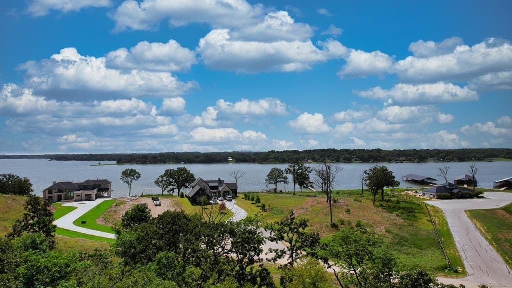 2.09 acres in Henderson County - photo 4