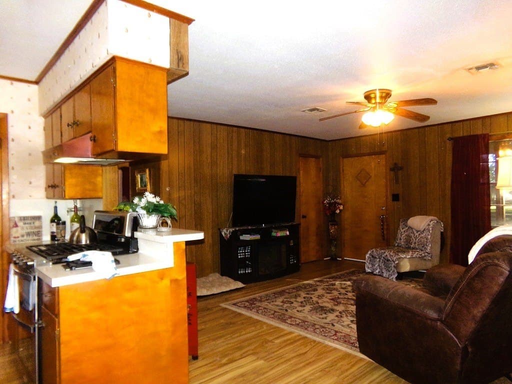 2 acres in Colorado County - photo 5