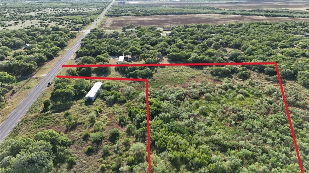 3.92 acres in Kleberg County - photo 2