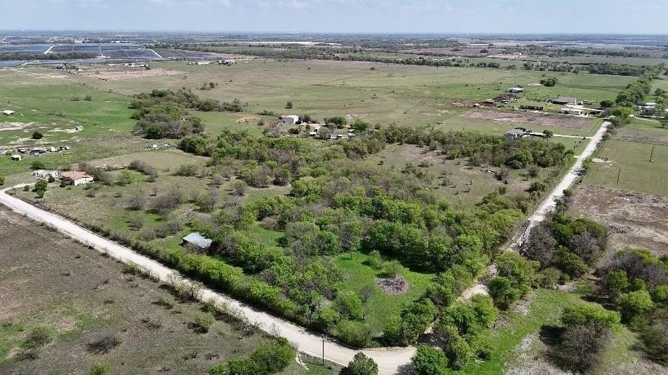 1.4 acres in Hill County - photo 3