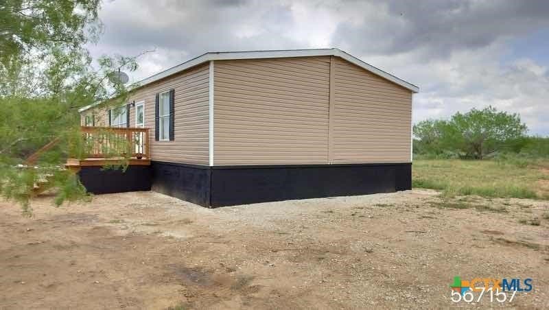 10 acres in Frio County - photo 4