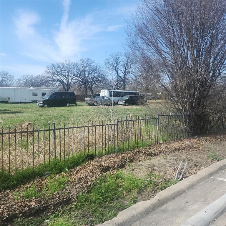 1.7 acres in Dallas County - photo 9