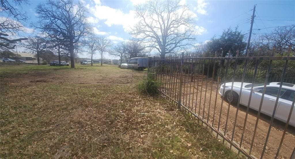 1.7 acres in Dallas County - photo 3