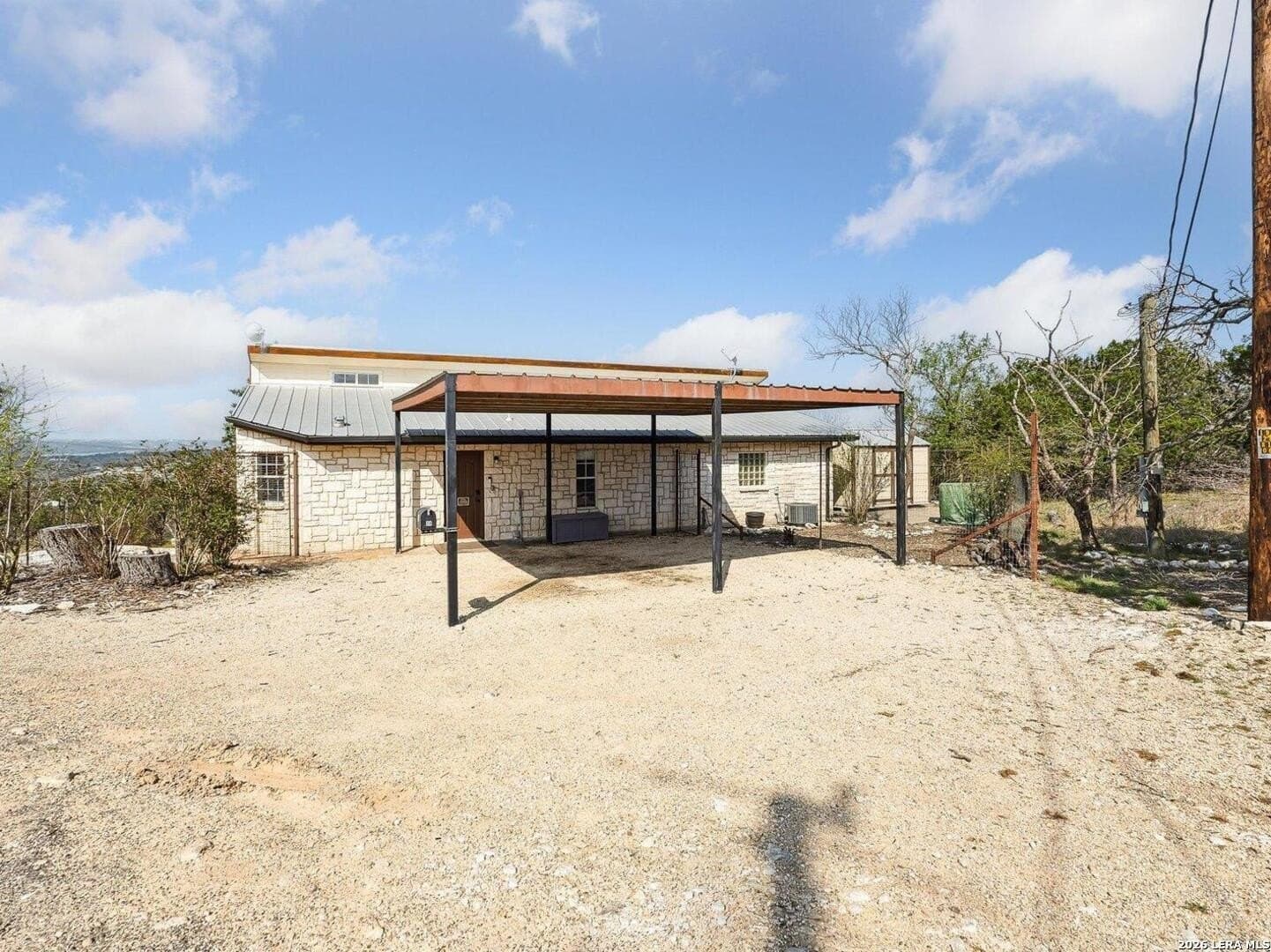 10 acres in Kerr County - photo 5