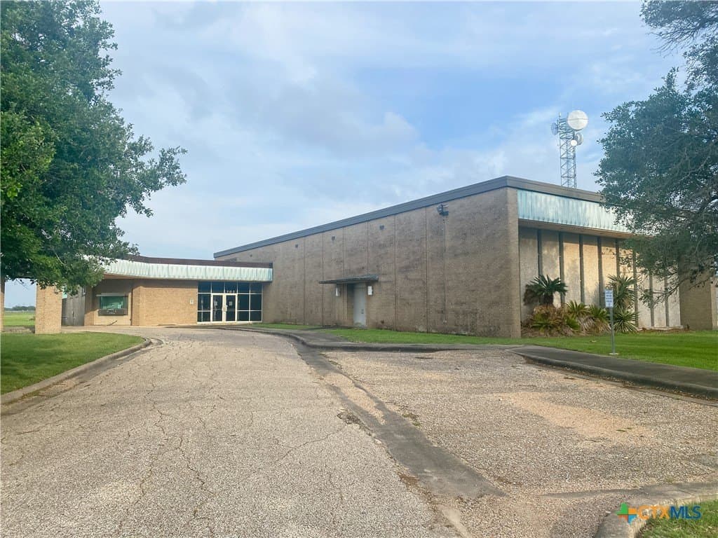 13.7 acres in Victoria County - photo 3