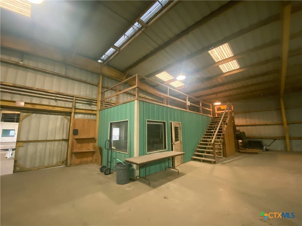 13.7 acres in Victoria County - photo 30