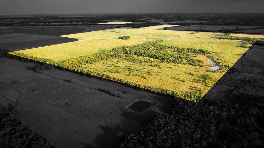 344.31 acres in Lamar County - photo 2