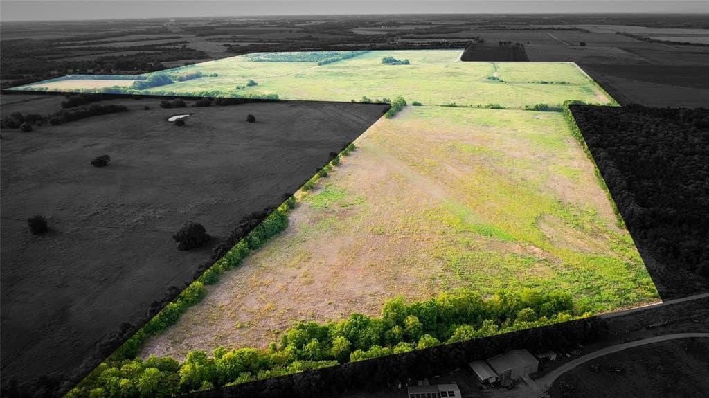344.31 acres in Lamar County - photo 3