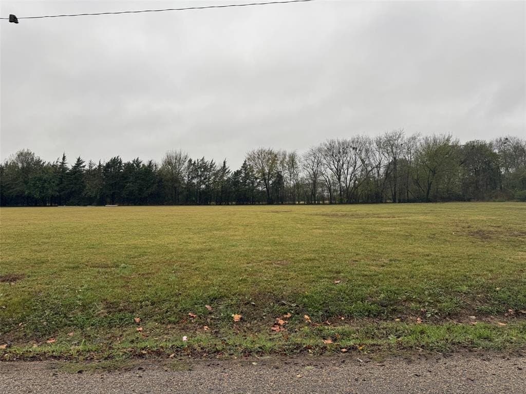 3.2 acres in Lamar County - photo 4