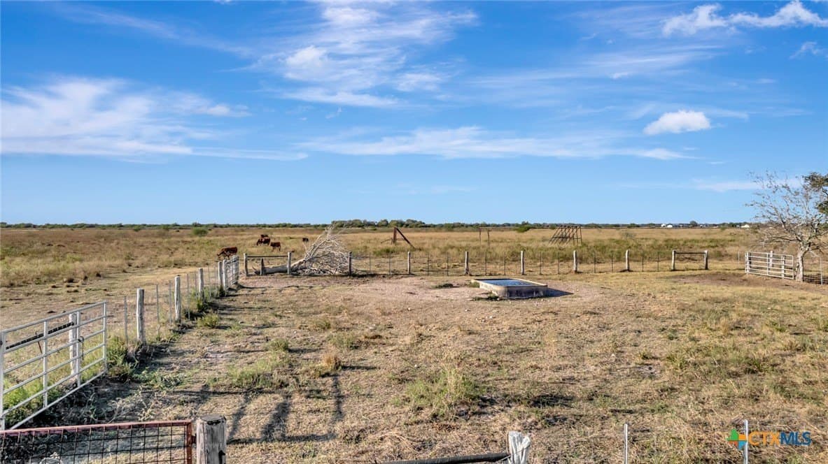 10.32 acres in Victoria County - photo 14