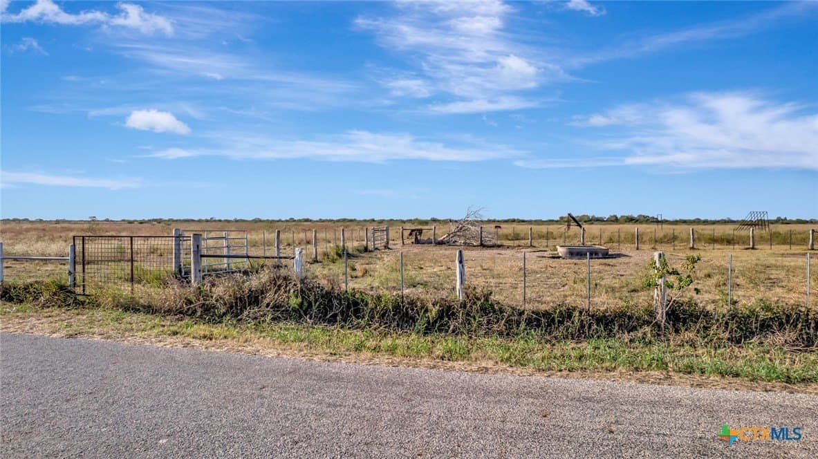 10.32 acres in Victoria County - photo 13