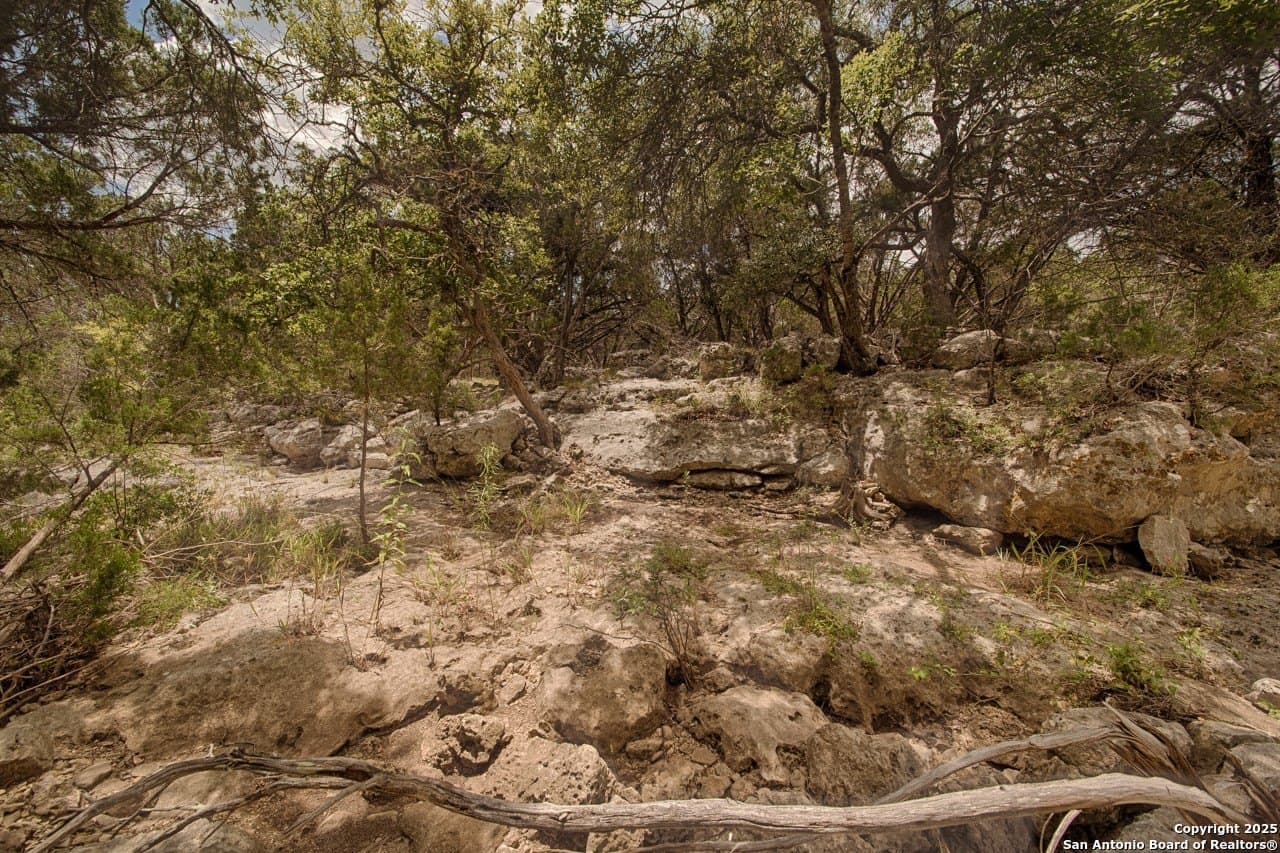 5.01 acres in Bandera County - photo 8