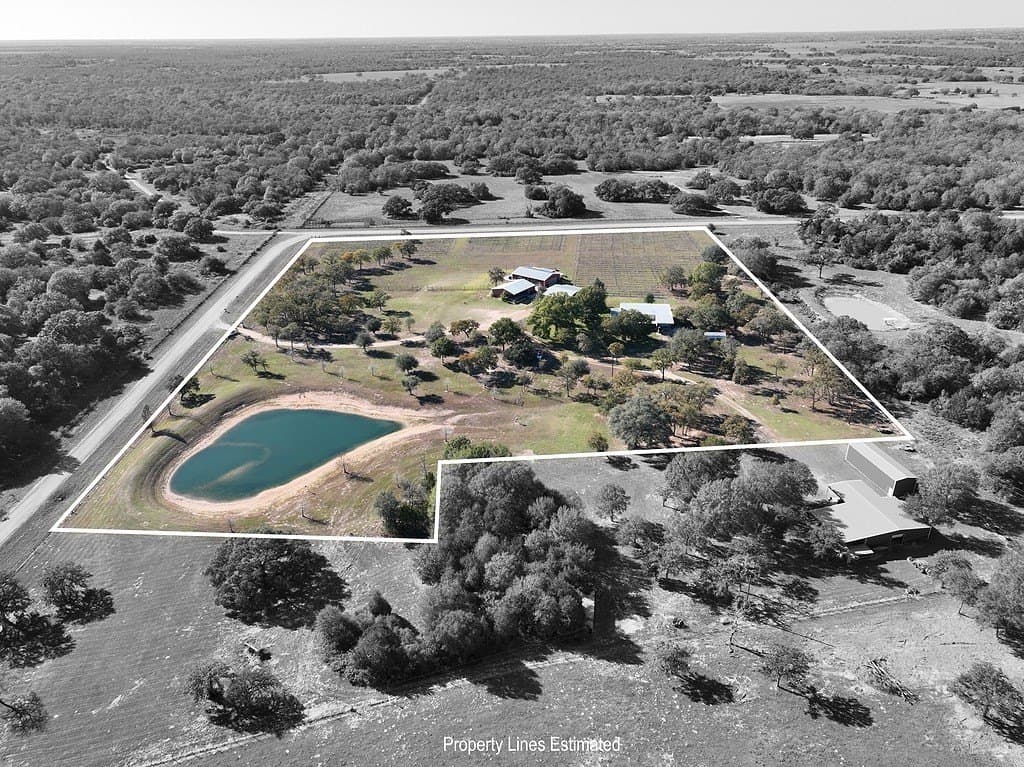 13 acres in Colorado County - photo 3