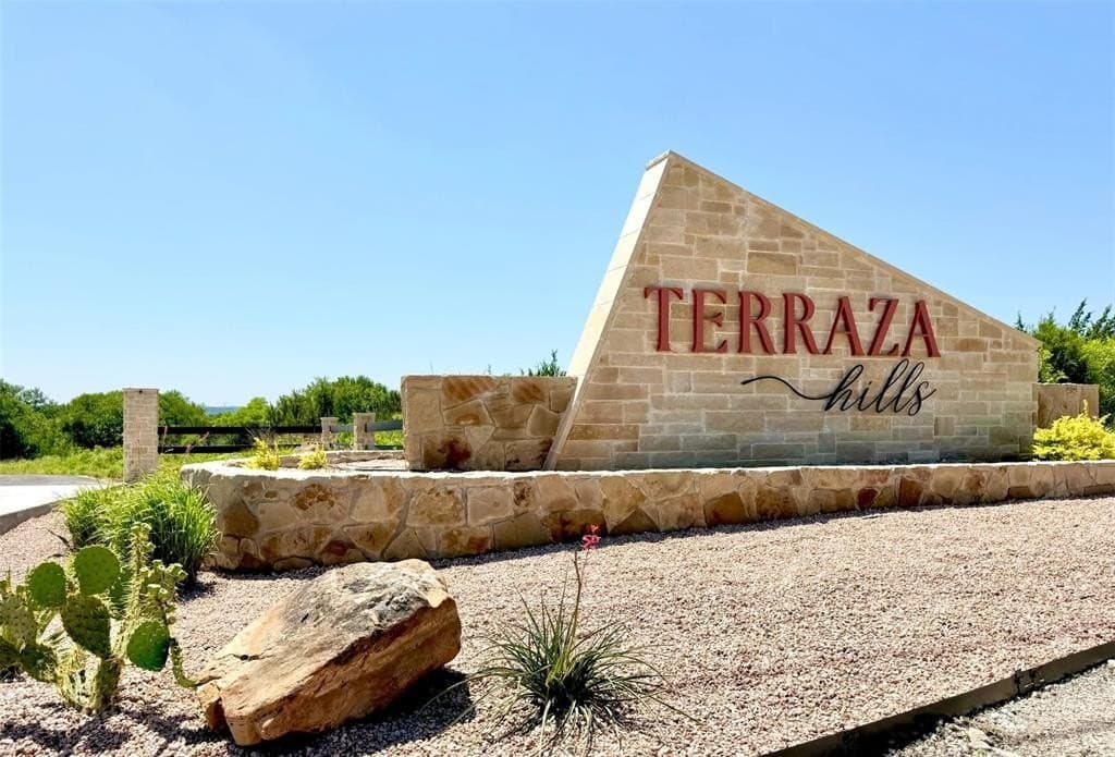 2.19 acres in Hood County - photo 4