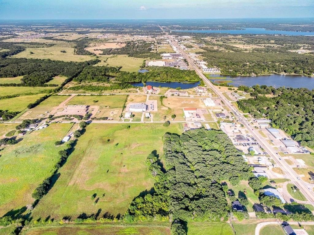 30 acres in Henderson County - photo 10