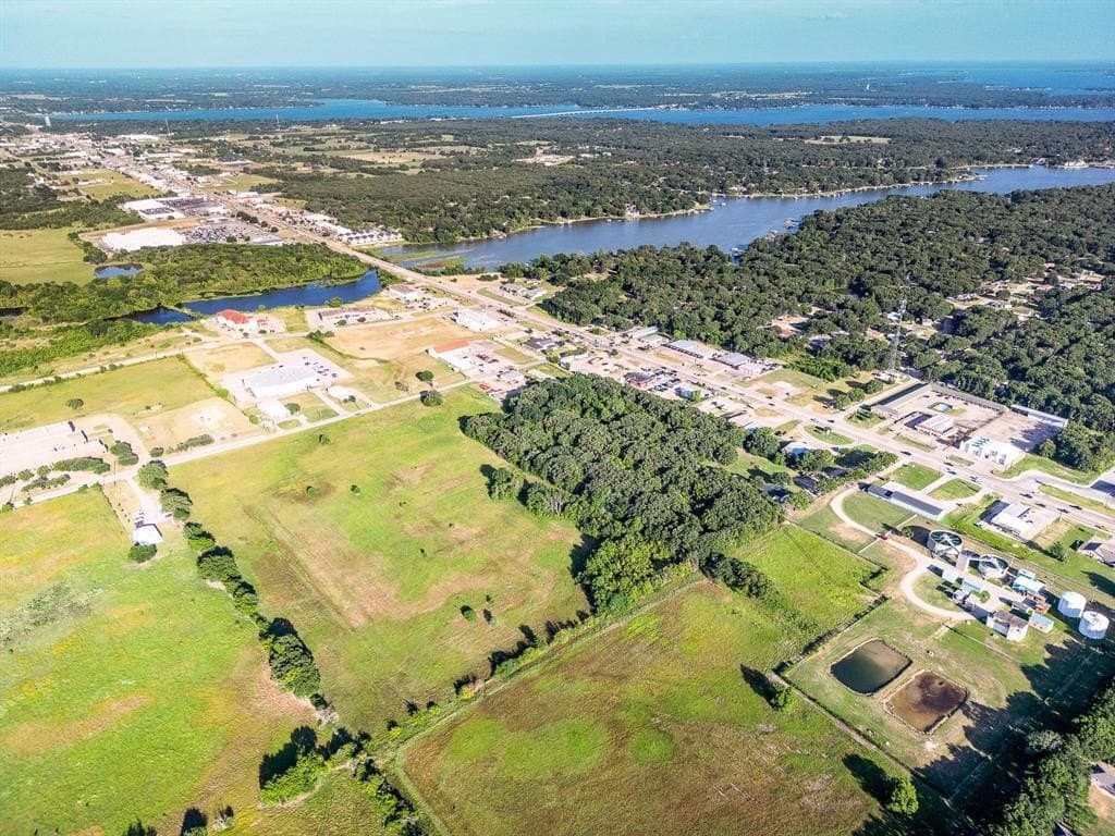30 acres in Henderson County - photo 9