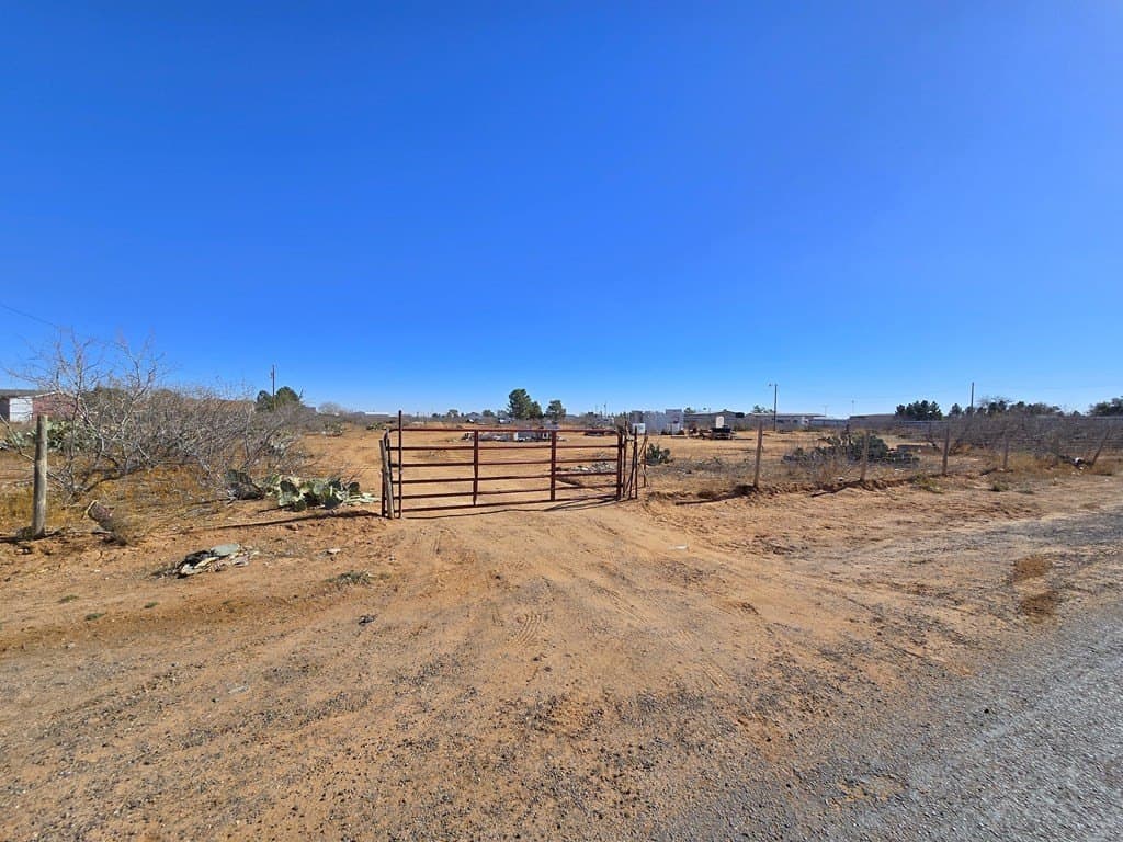 5.33 acres in Midland County - photo 2