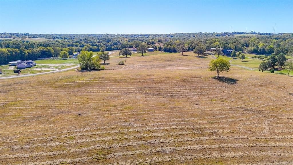 1.09 acres in Henderson County - photo 9