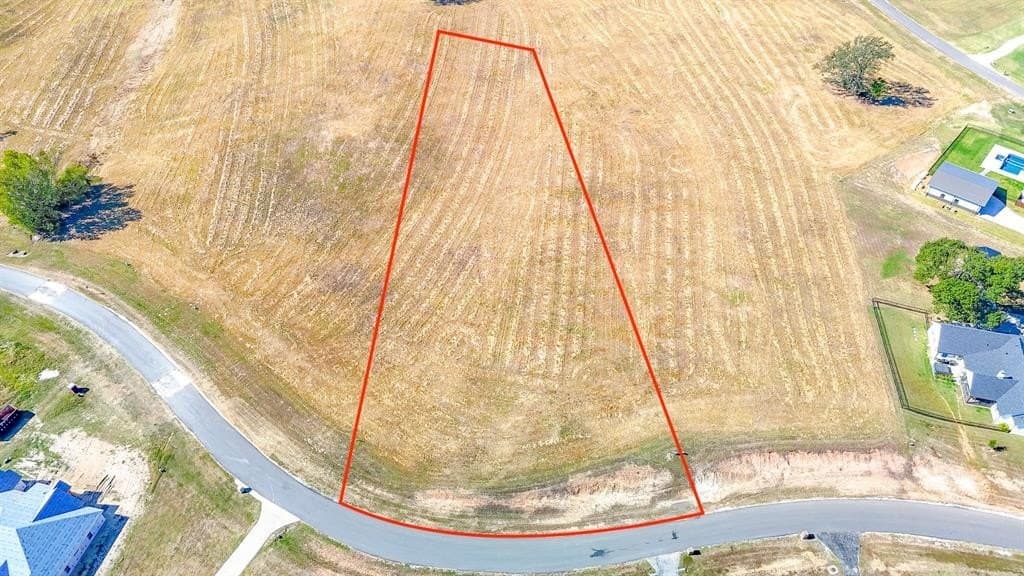 1.09 acres in Henderson County - photo 2