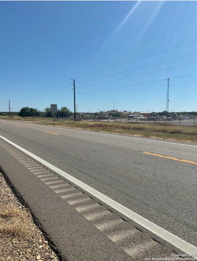 11.1 acres in La Salle County - photo 4