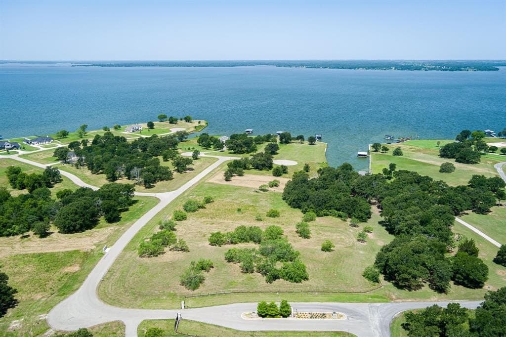 1.01 acres in Navarro County - photo 17