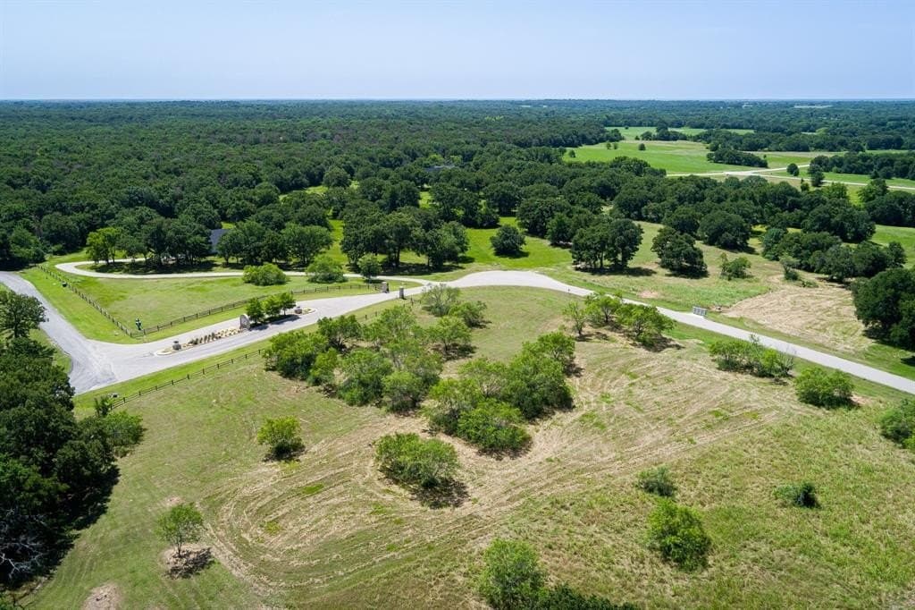 1.01 acres in Navarro County - photo 12