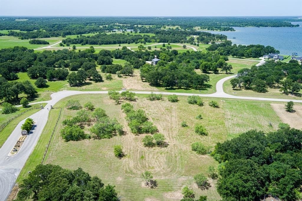 1.01 acres in Navarro County - photo 14