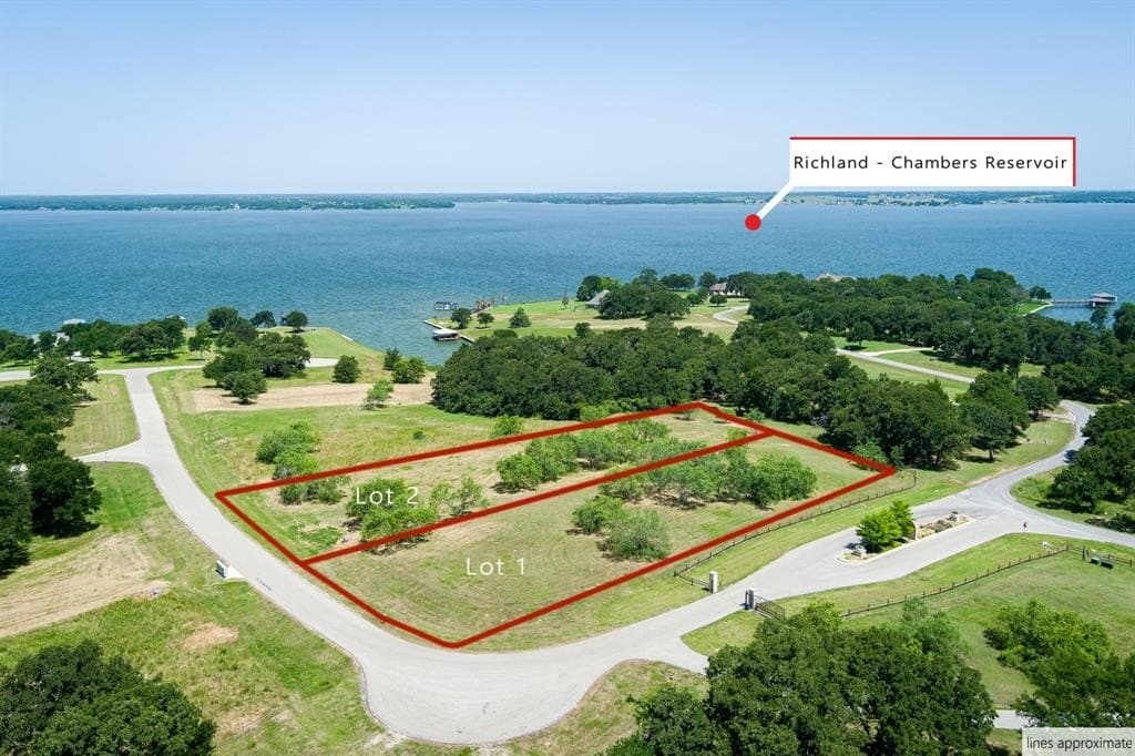 1.01 acres in Navarro County - photo 6