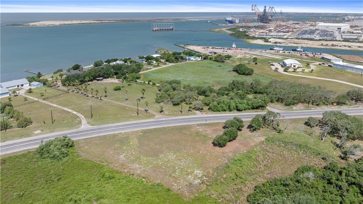 10.72 acres in San Patricio County - photo 2