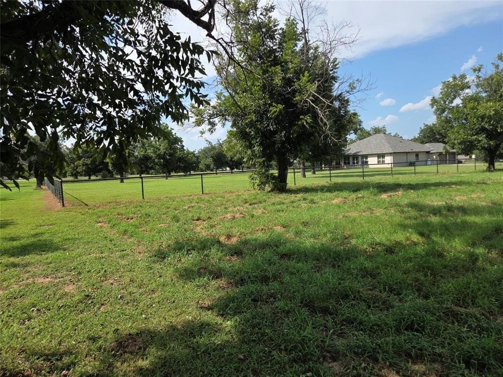 2.39 acres in Hood County - photo 9