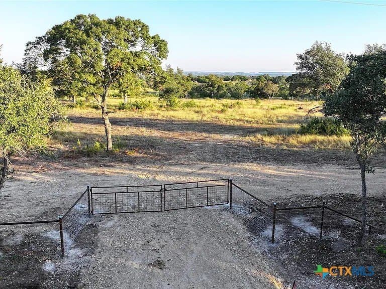 15 acres in Burnet County - photo 2