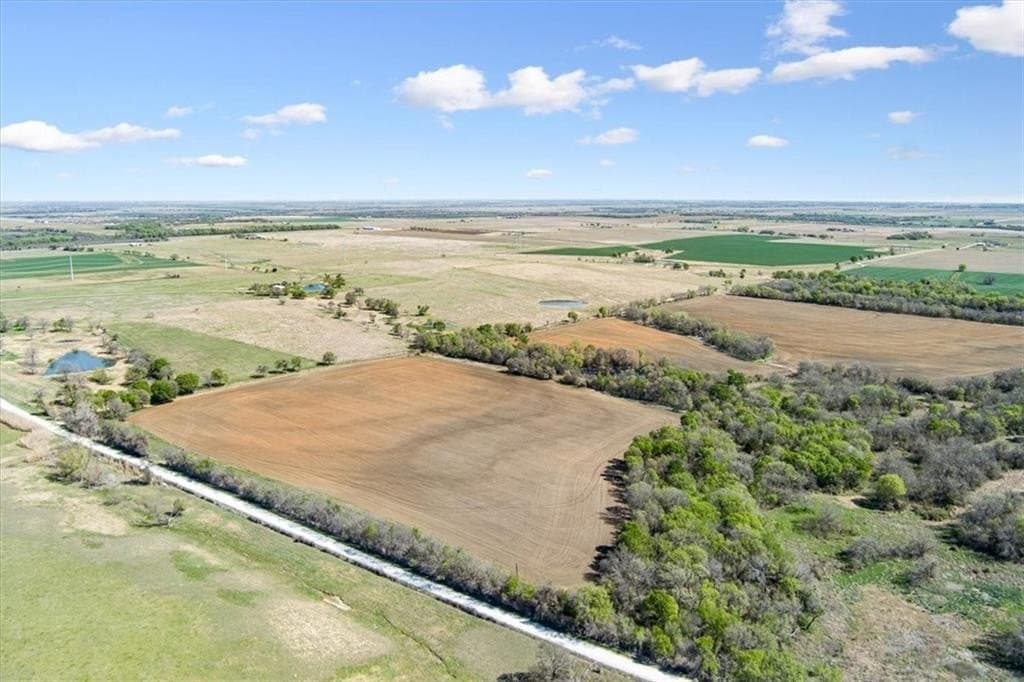 54.11 acres in Hill County - photo 5