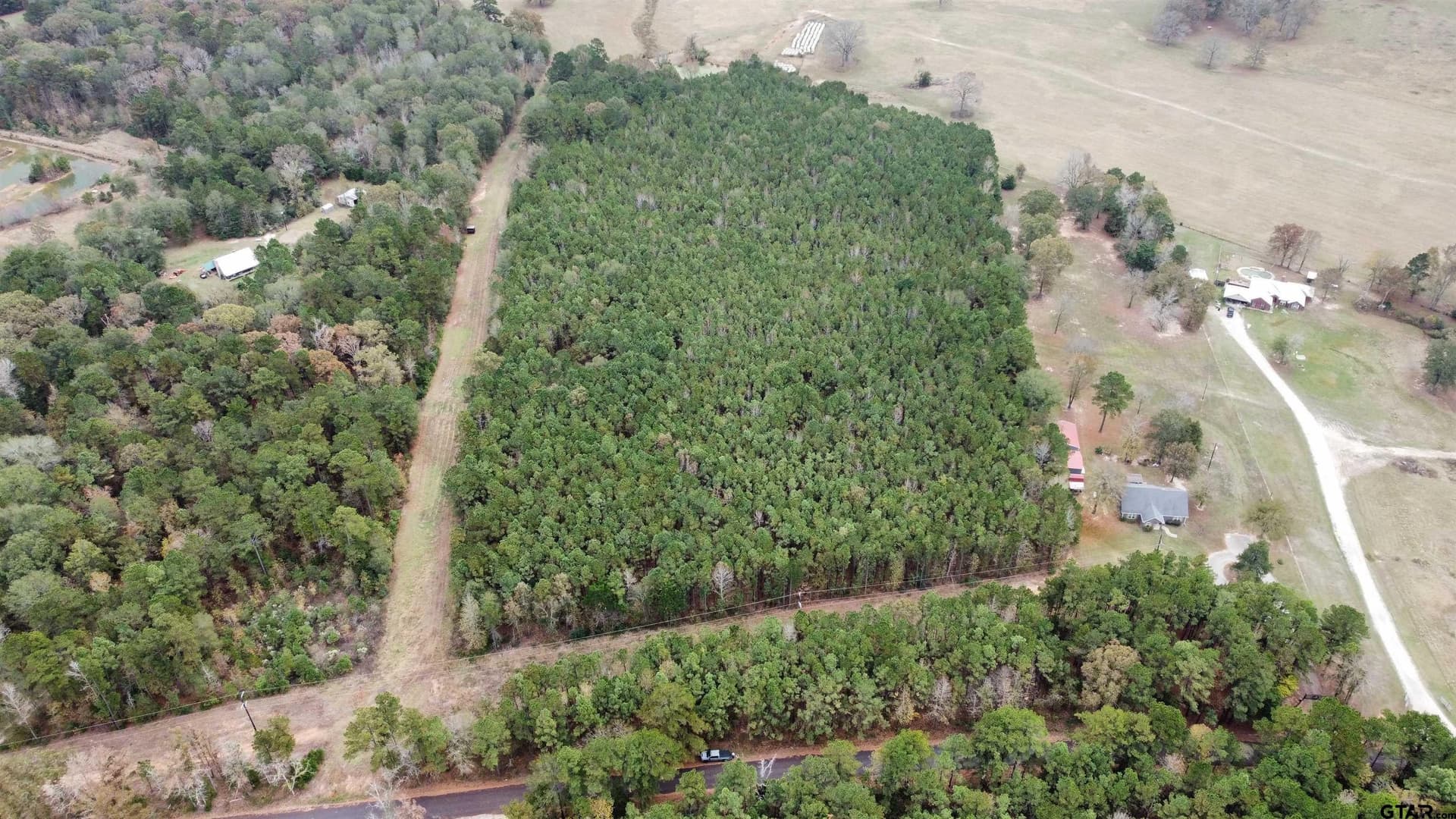 14.28 acres in Smith County - photo 4