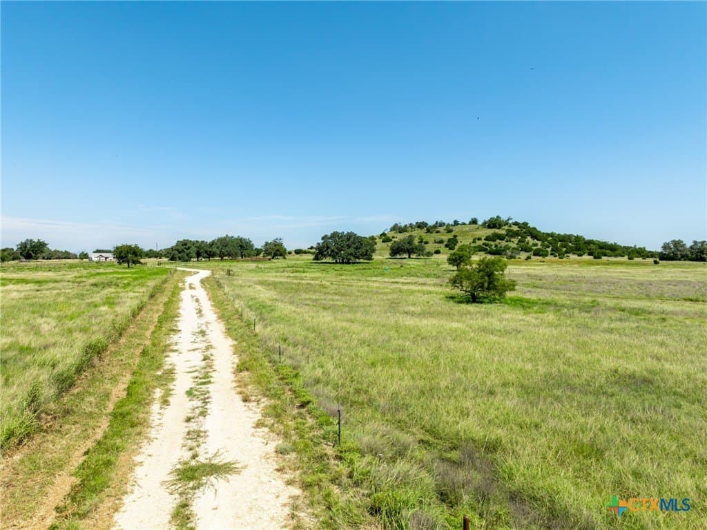 519.23 acres in Hamilton County - photo 3