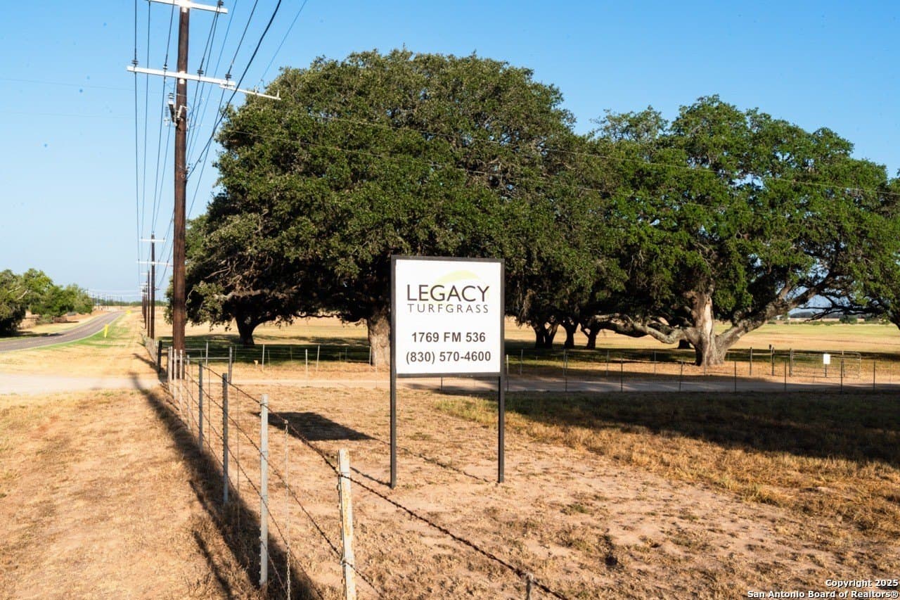 352 acres in Atascosa County - photo 23
