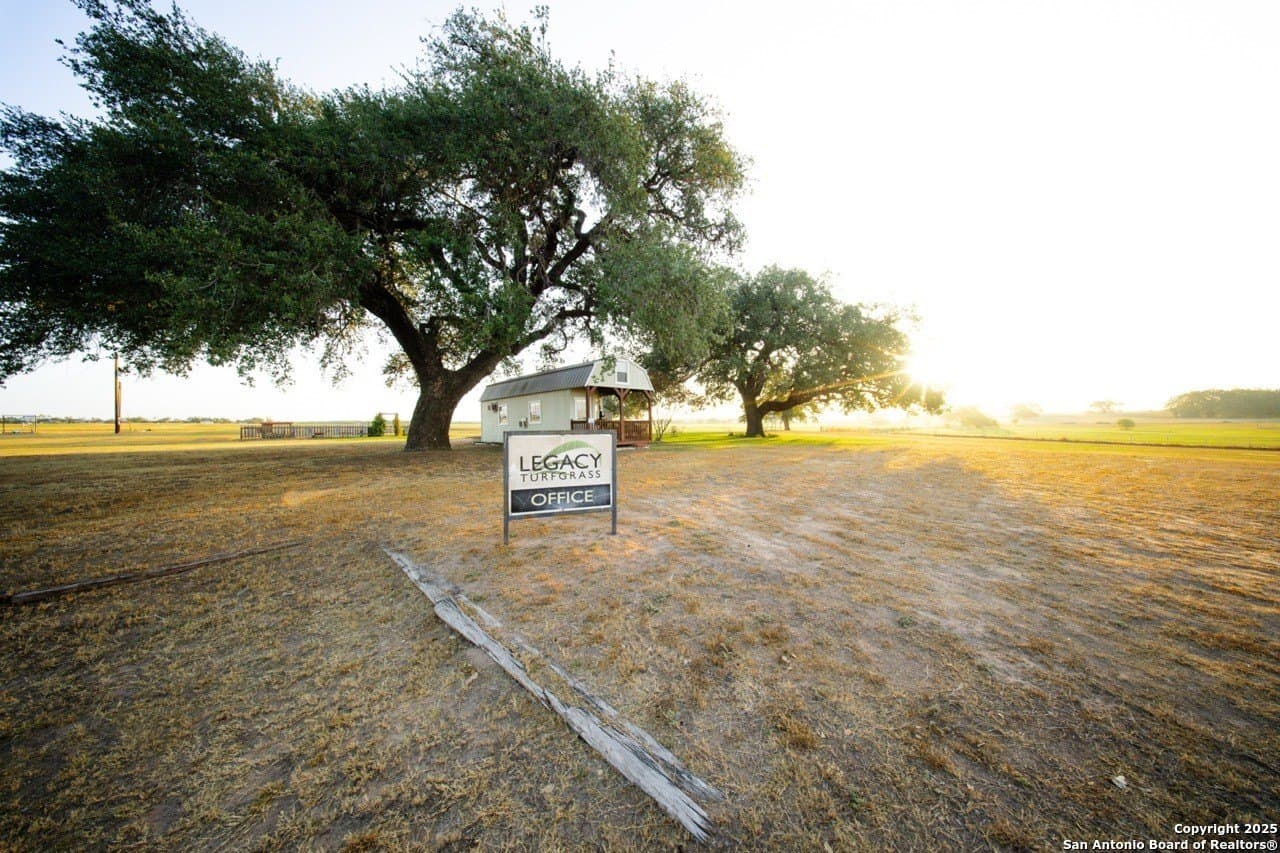 352 acres in Atascosa County - photo 24