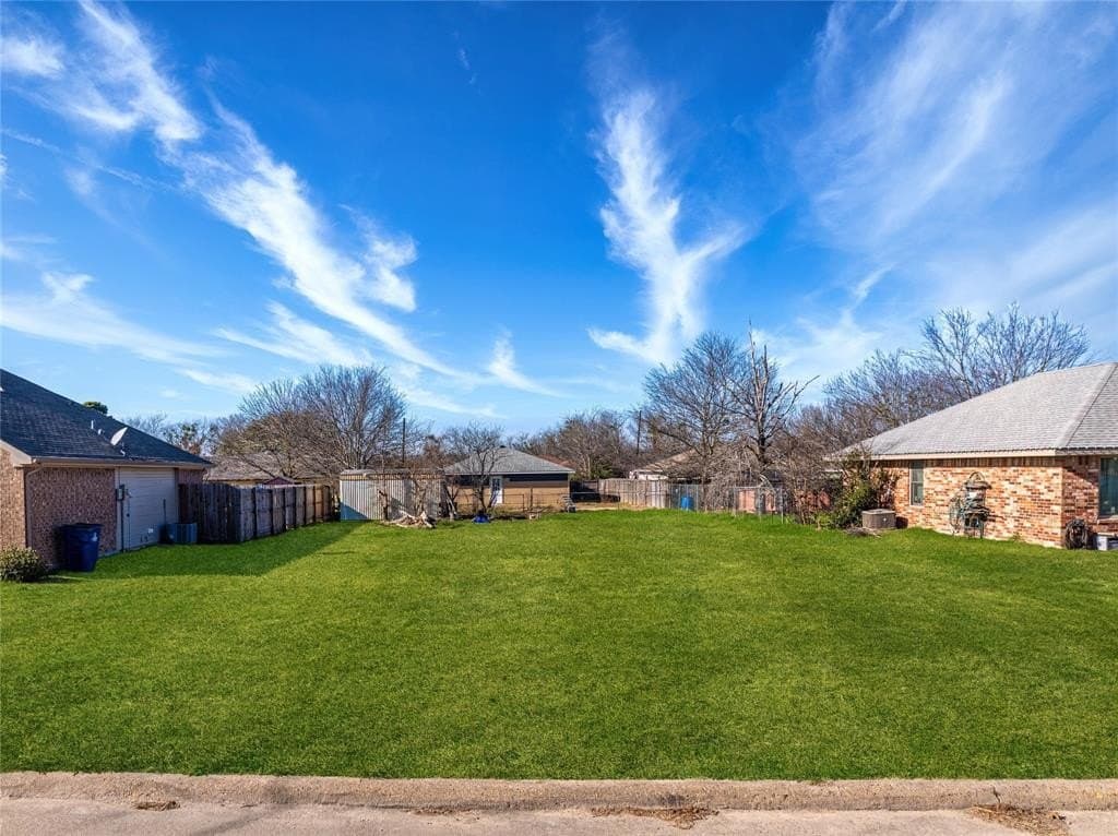 0.17 acres in Kaufman County - photo 4