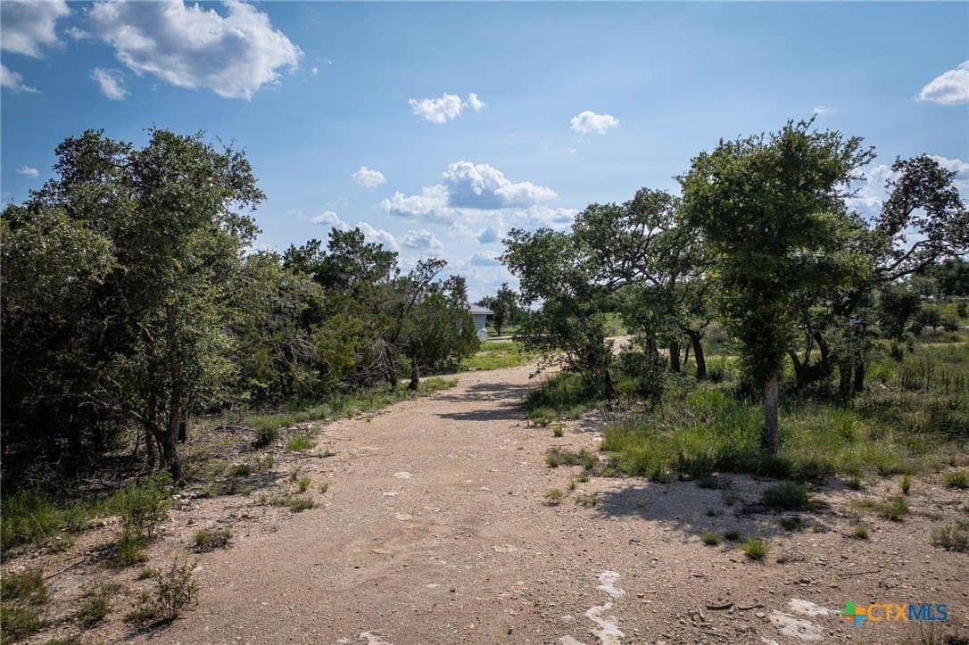 1.04 acres in Comal County - photo 16