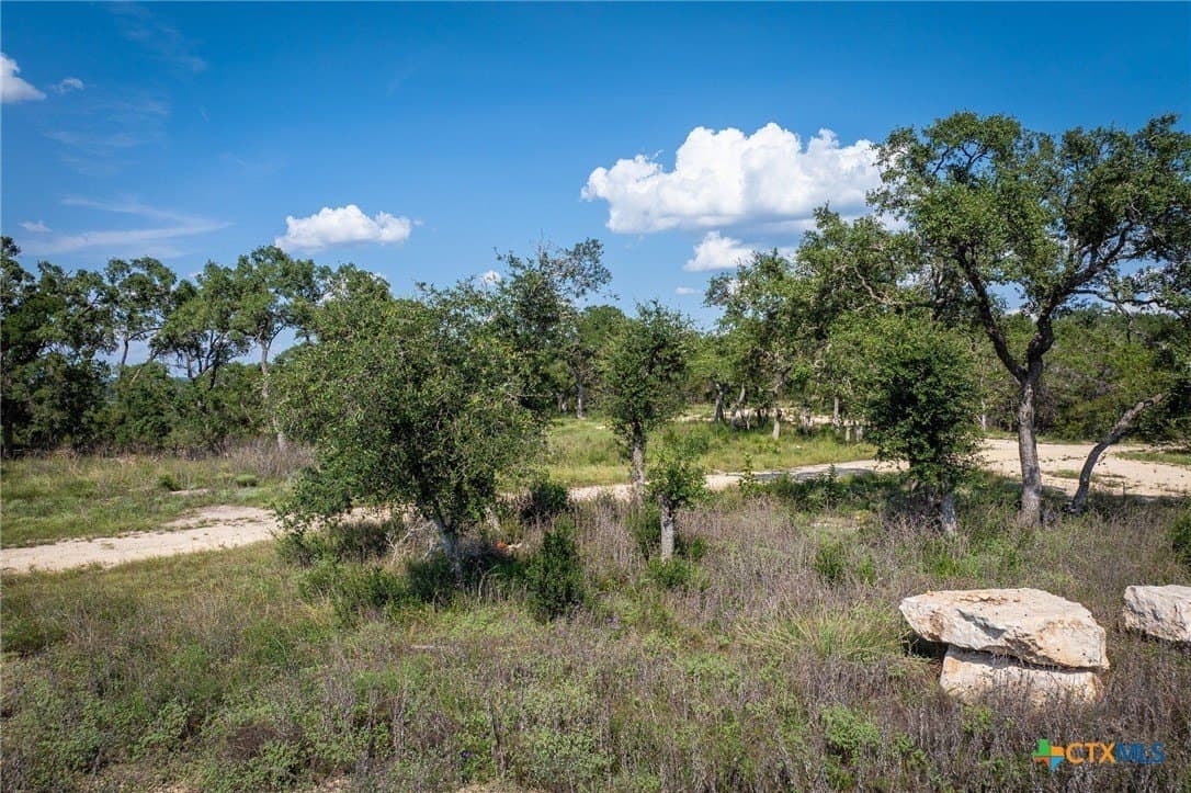 1.04 acres in Comal County - photo 21