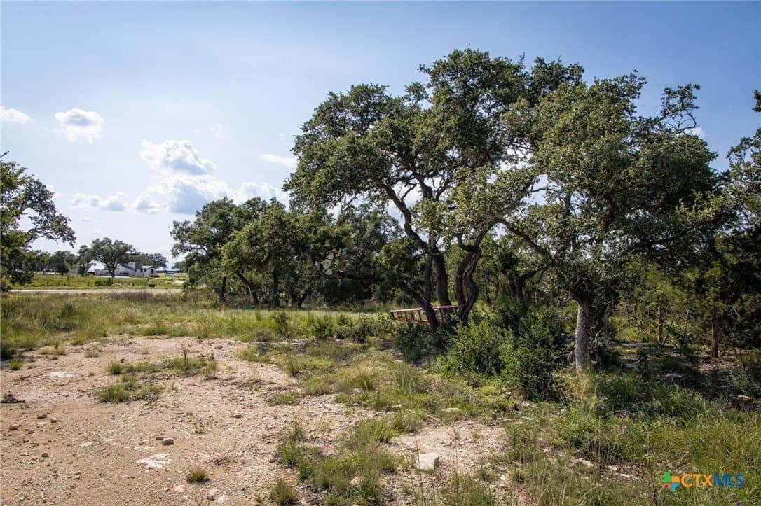 1.04 acres in Comal County - photo 10