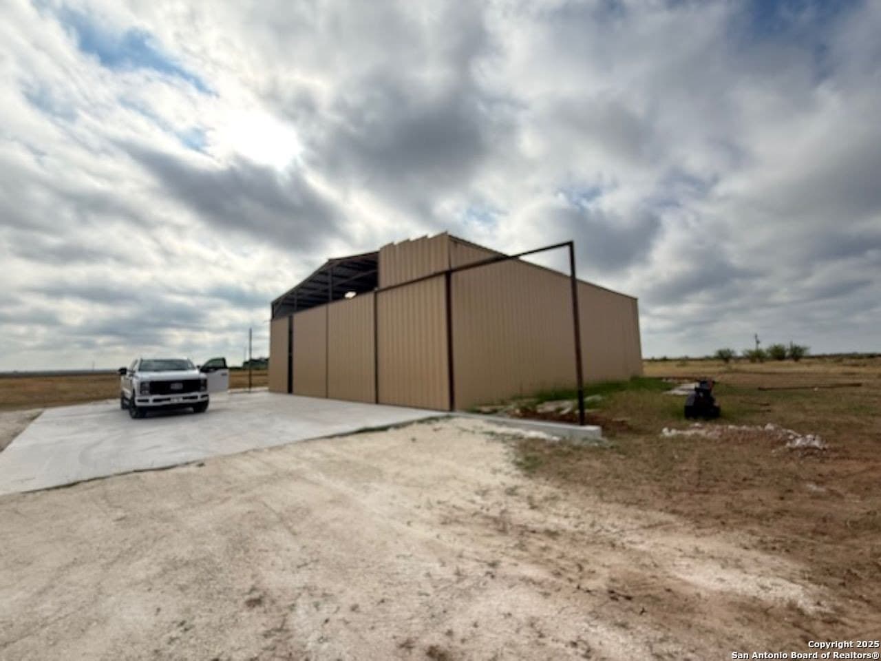 30 acres in Uvalde County - photo 4