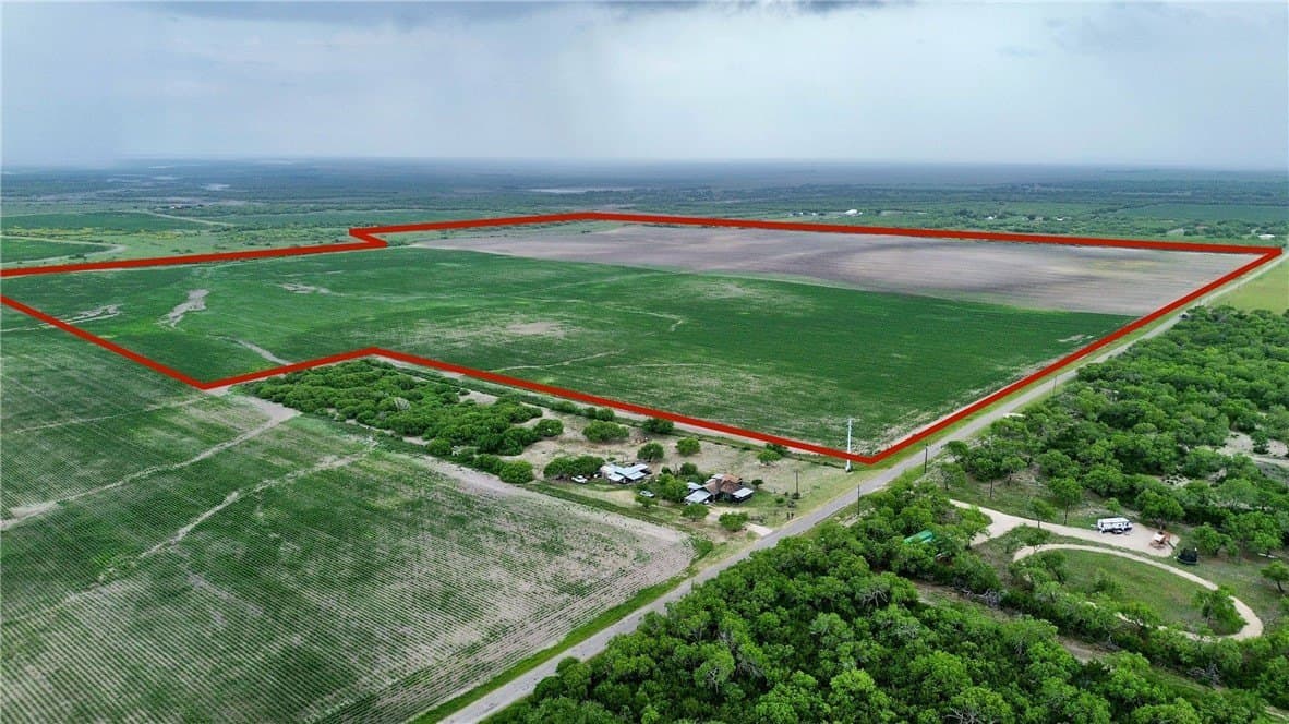 176 acres in Kleberg County - photo 2