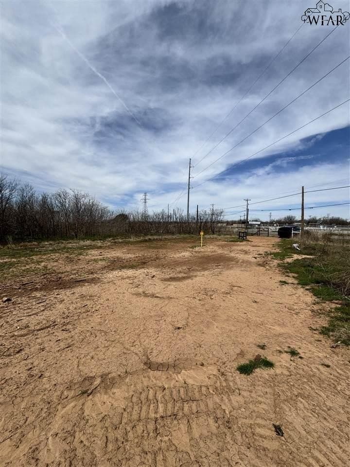 17.91 acres in Wichita County - photo 2